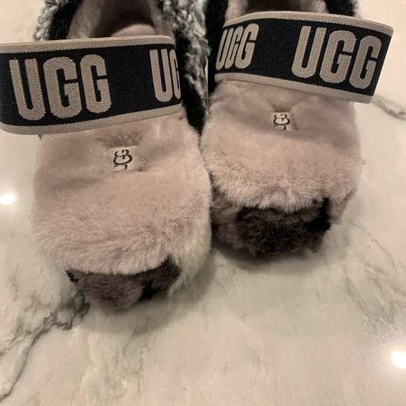 Ugg fluff yeah slides - Picture 3 of 10